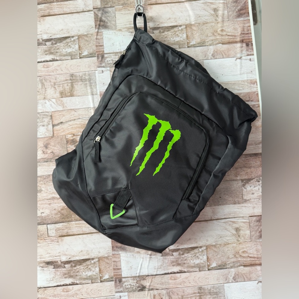 New Monster Energy Drink Drawstring Bag w Black Cap + Keychain - Picture 3 of 13